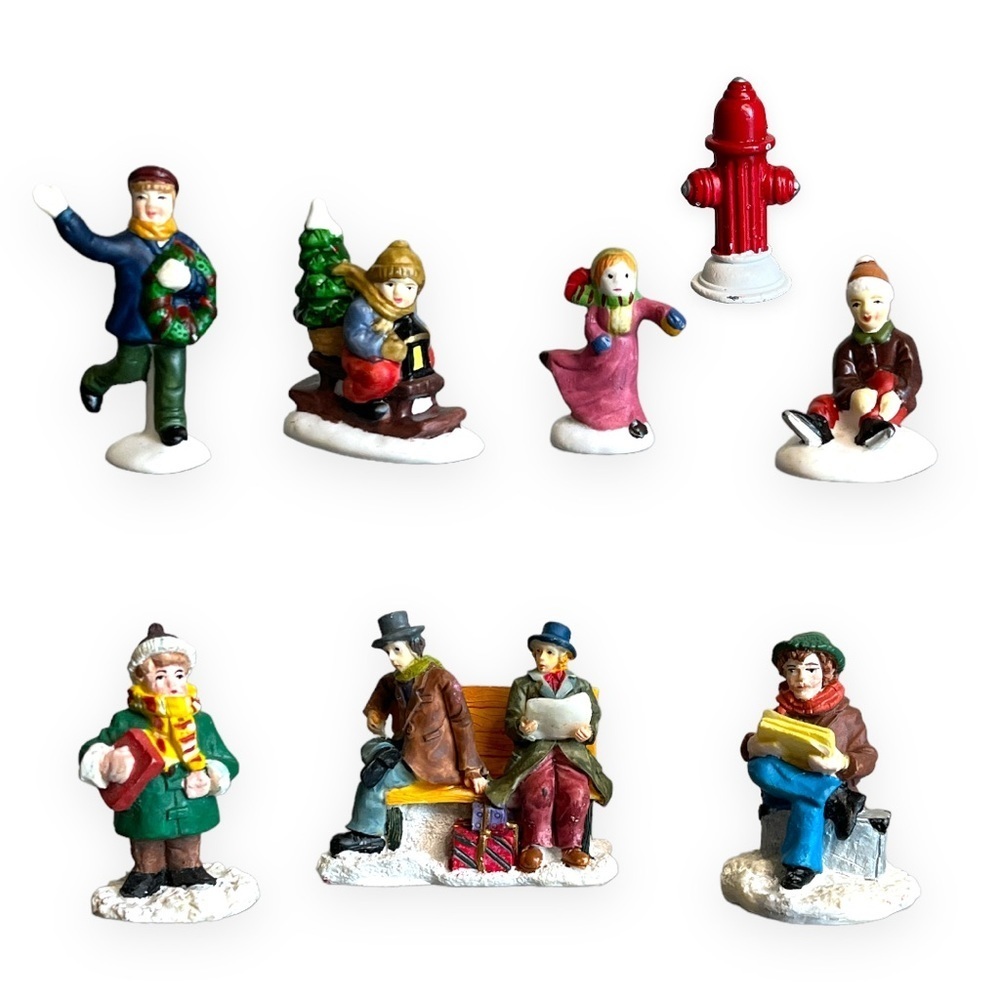 Christmas Miniature Village People On Bench Fire‎ Hydrant Children Skating Sled